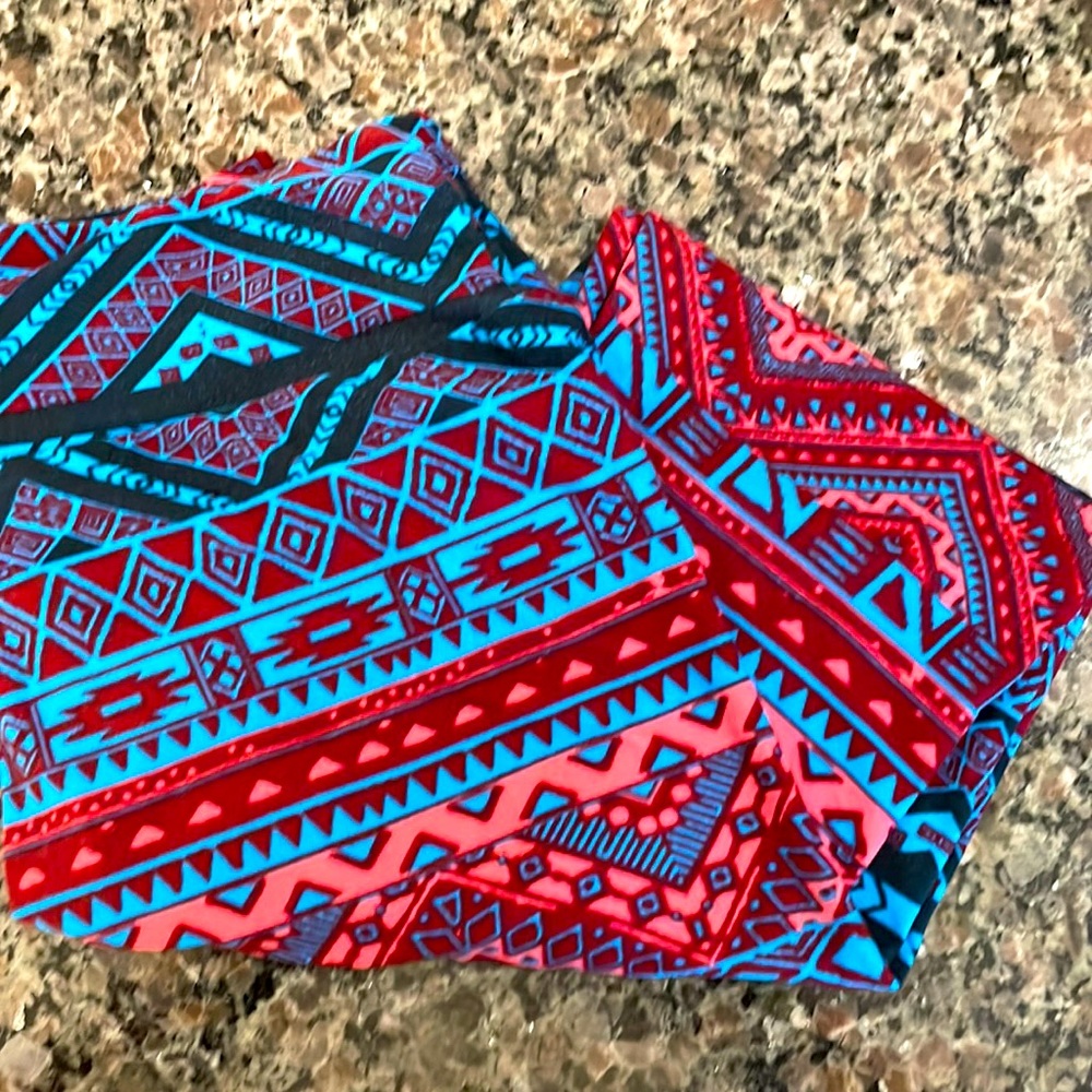 New without tags LuLaRoe Aztec leggings one size